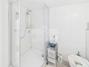 Duschbad KG