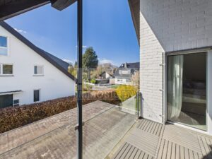 West-Loggia