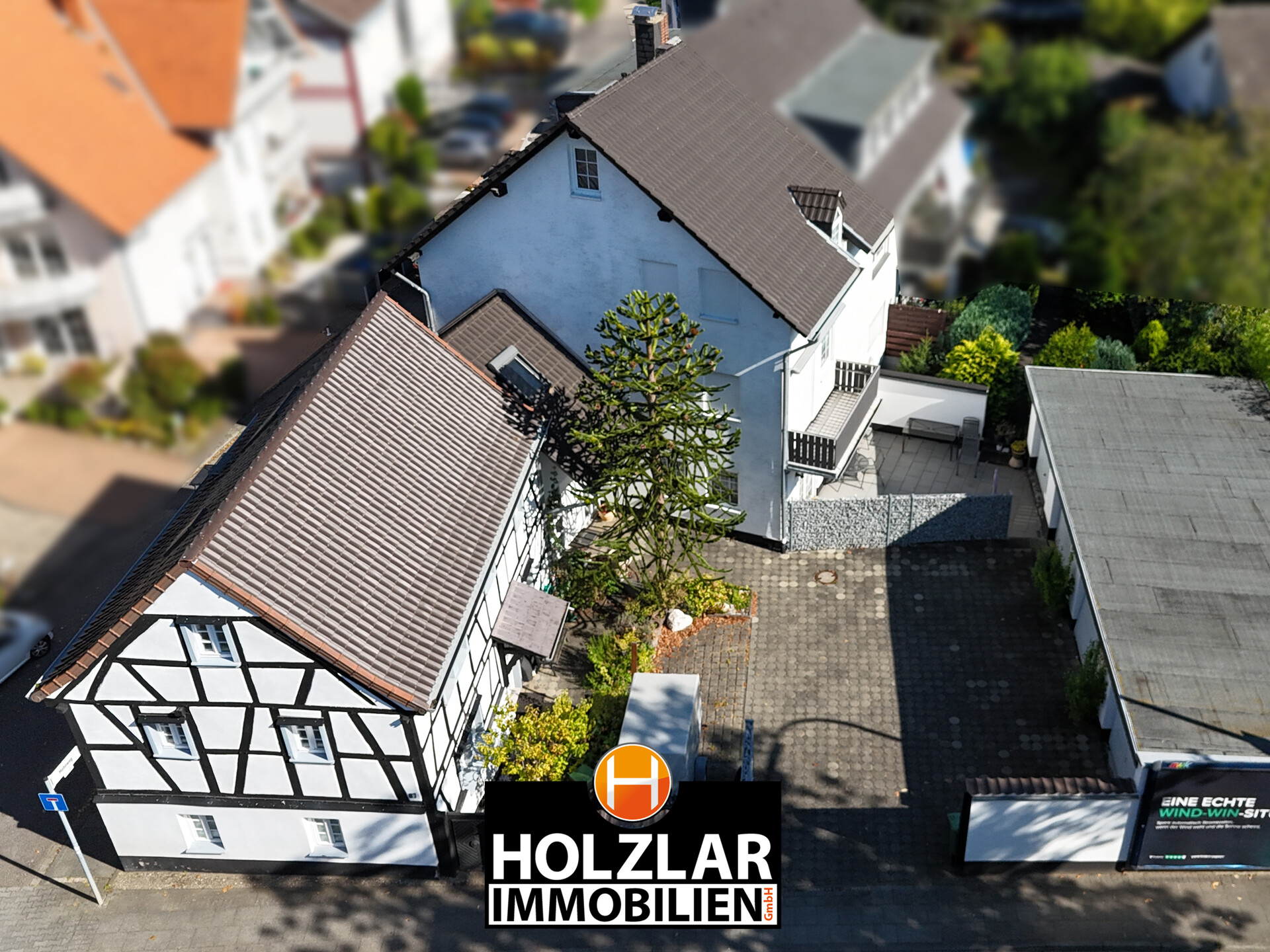 ÜBER 242 m² WOHNFLÄCHE ZUM ATTRAKTIVEN PREIS - 2 EINHEITEN BEZUGSFERTIG IN BONN HOLTORF