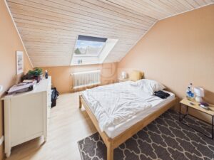 Schlafzimmer 2 DG