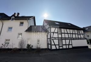 Hausrückseite 87 + 87a