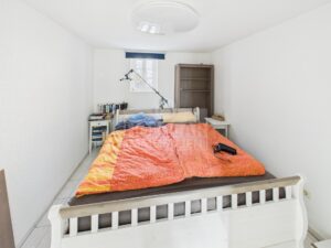Schlafzimmer EG 87
