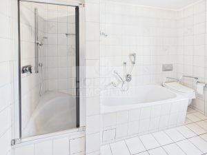 Dusche & Wanne