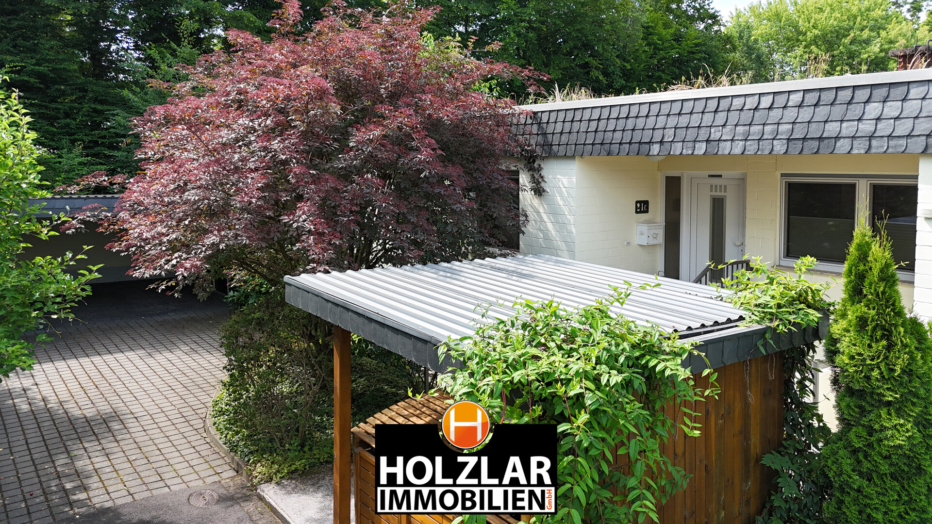 ZUKUNFTSSICHER WOHNEN - MODERNISIERTER BUNGALOW MIT PV-ANLAGE, WALLBOX & EINLIEGERWOHNUNG