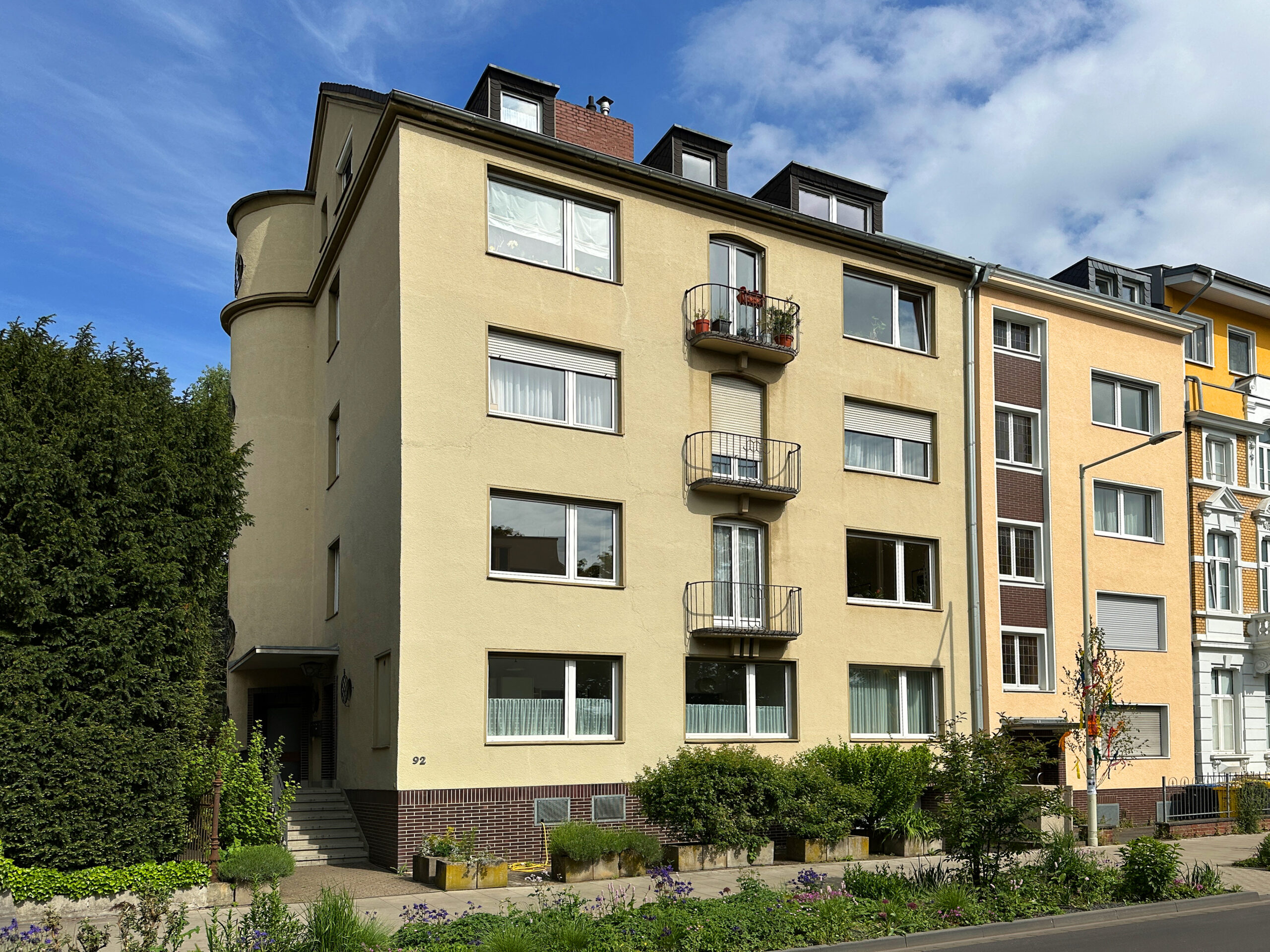 Immobilienmakler Bonn — HOLZLAR Immobilien